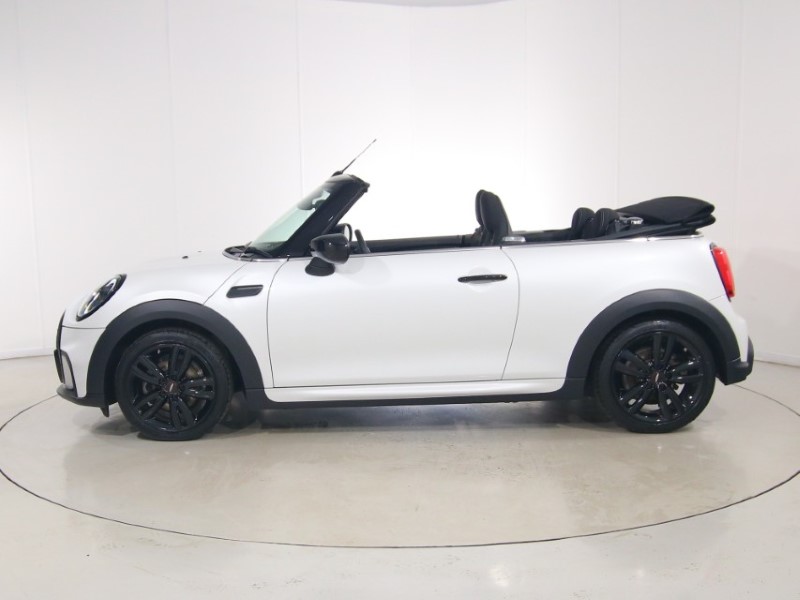 2024 (24) MINI CONVERTIBLE 1.5 Cooper Sport Premium 2dr Auto 5408585