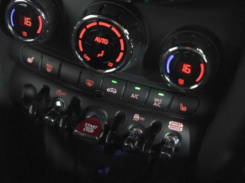 2024 (24) MINI CONVERTIBLE 1.5 Cooper Sport Premium 2dr Auto 5408559
