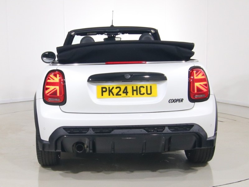 2024 (24) MINI CONVERTIBLE 1.5 Cooper Sport Premium 2dr Auto 5408587