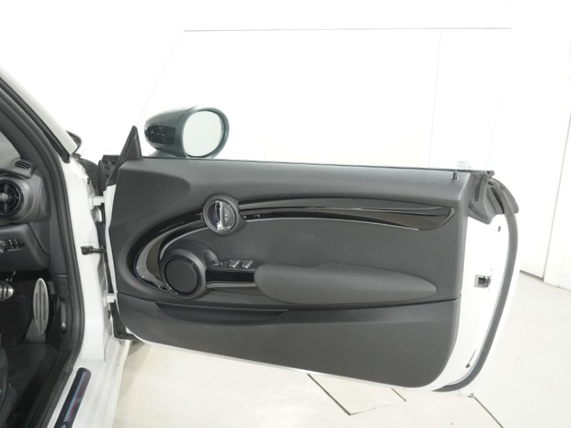 2024 (24) MINI CONVERTIBLE 1.5 Cooper Sport Premium 2dr Auto 5408544