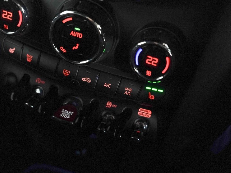 2024 (24) MINI CONVERTIBLE 1.5 Cooper Sport Premium 2dr Auto 5408560