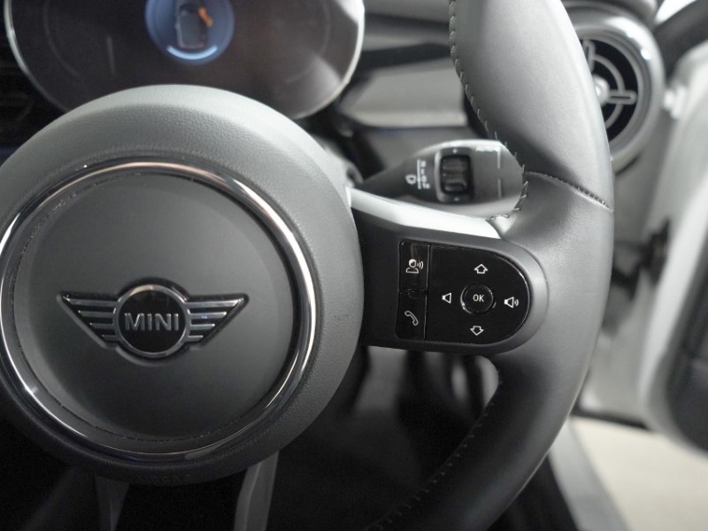 2024 (24) MINI CONVERTIBLE 1.5 Cooper Sport Premium 2dr Auto 5408553