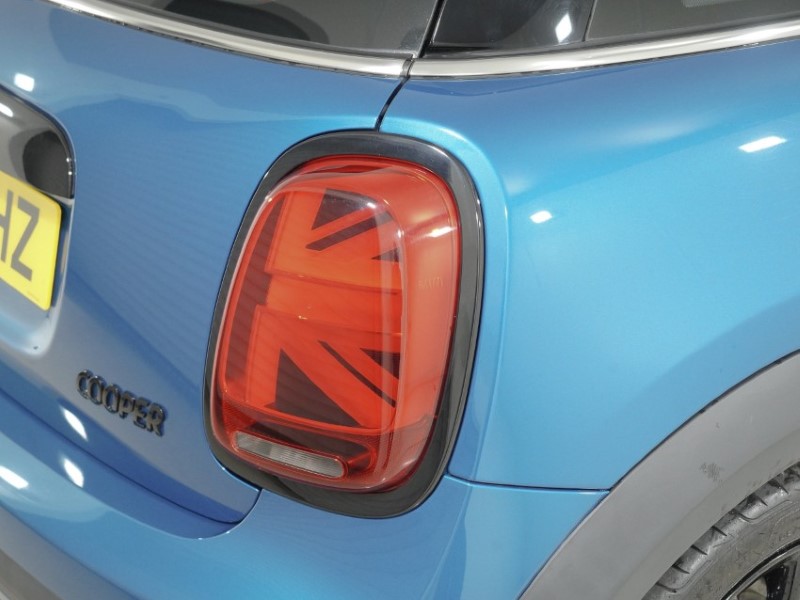 2023 (23) MINI HATCHBACK 1.5 Cooper Exclusive 3dr 5408139