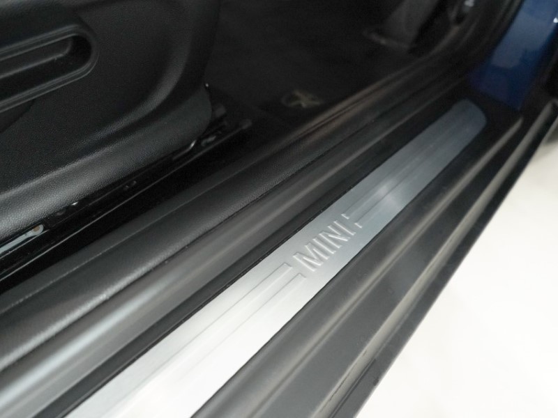 2023 (23) MINI HATCHBACK 1.5 Cooper Exclusive 3dr 5408132