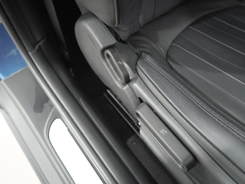 2023 (23) MINI HATCHBACK 1.5 Cooper Exclusive 3dr 5408131