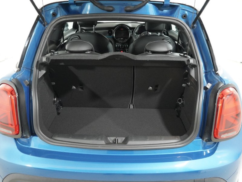 2023 (23) MINI HATCHBACK 1.5 Cooper Exclusive 3dr 5408112