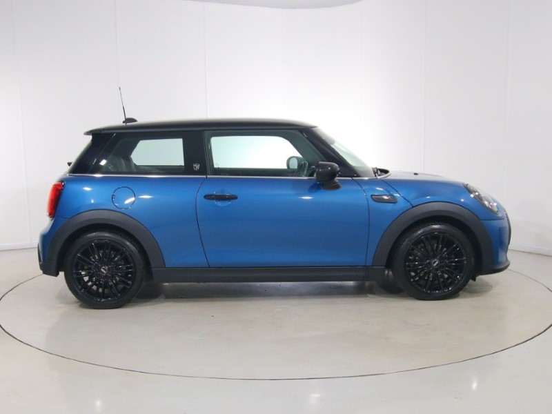 2023 (23) MINI HATCHBACK 1.5 Cooper Exclusive 3dr 5408161