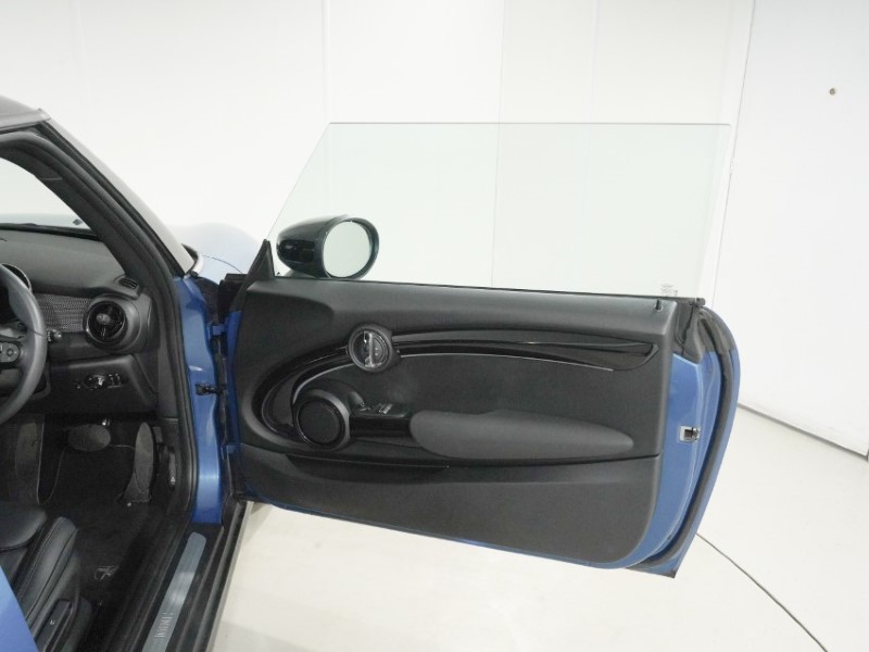 2023 (23) MINI HATCHBACK 1.5 Cooper Exclusive 3dr 5408128