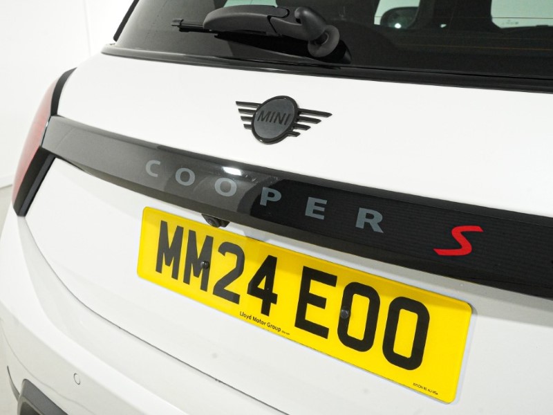 2024 (24) MINI COOPER 2.0 S Sport 3dr Auto 5410570