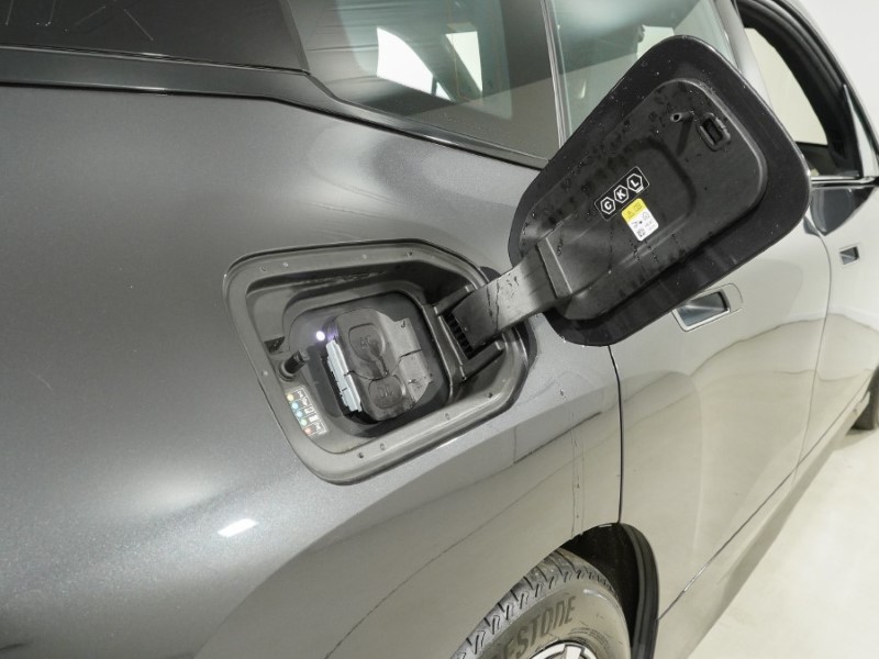 2023 (23) BMW iX 240kW xDrive40 M Sport 76.6kWh 5dr Auto 5429446
