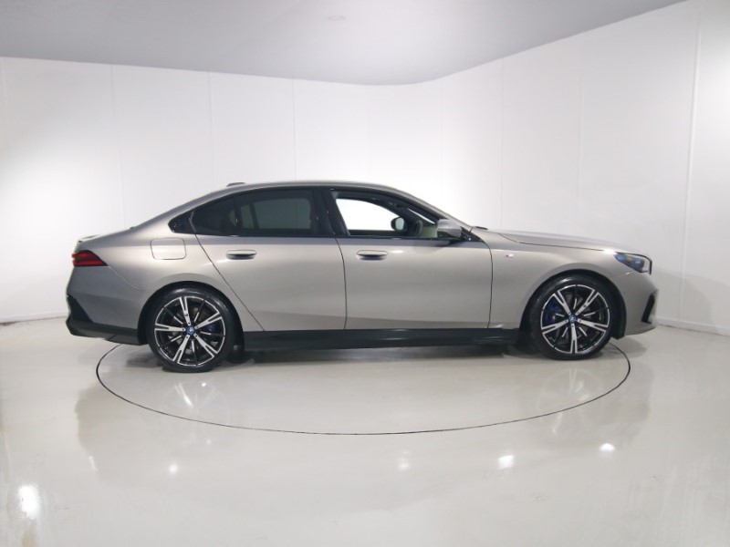 2024 (24) BMW I5 250kW eDrive40 M Sport Pro 84kWh 4dr Auto 5420836