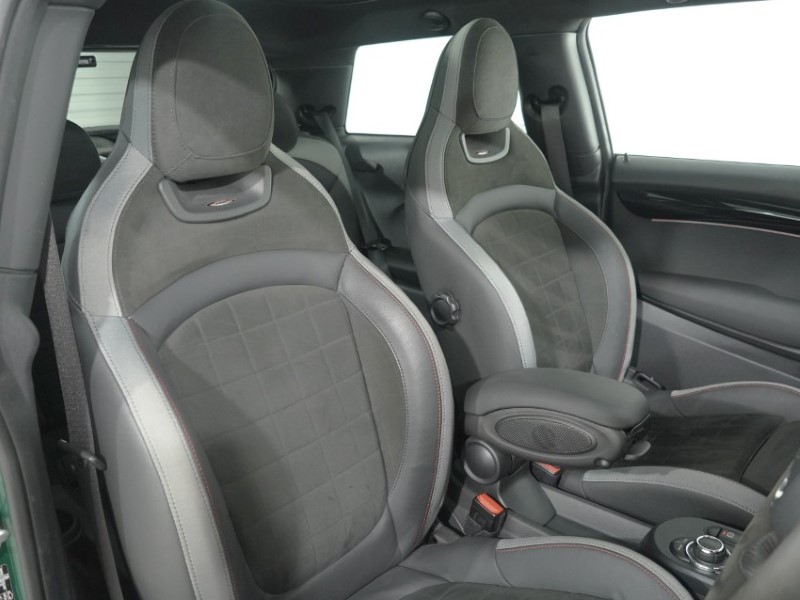 2023 (23) MINI HATCHBACK 2.0 John Cooper Works Premium Plus 3dr Auto 5460239