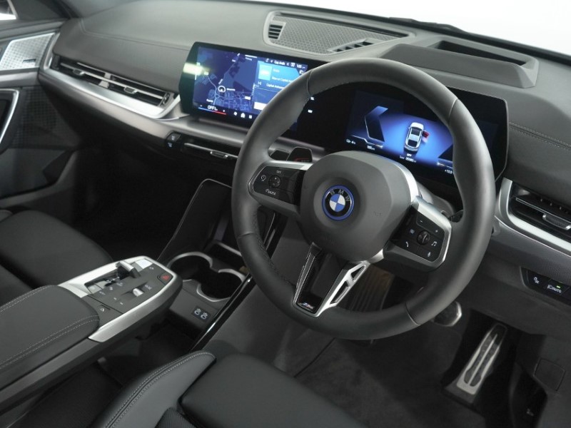 2025 (75) BMW iX2 150kW eDrive20 M Sport 65kWh 5dr Auto 5424021