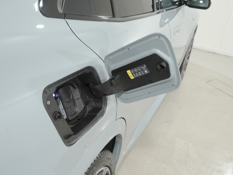 2025 (75) BMW iX2 150kW eDrive20 M Sport 65kWh 5dr Auto 5424024
