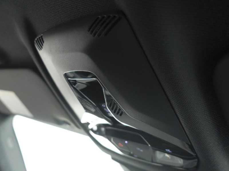 2025 (75) BMW iX2 150kW eDrive20 M Sport 65kWh 5dr Auto 5424043