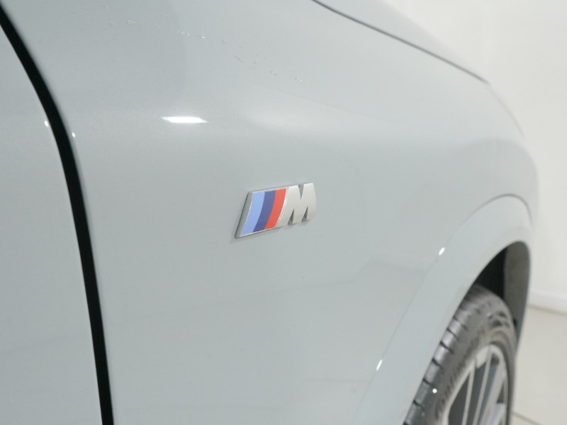 2025 (75) BMW iX2 150kW eDrive20 M Sport 65kWh 5dr Auto 5424015