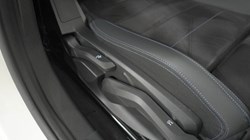 2025 (75) BMW 2 SERIES 220 M Sport 4dr Step Auto 5444244