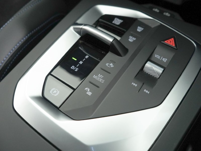 2025 (75) BMW 2 SERIES 220 M Sport 4dr Step Auto 5444255