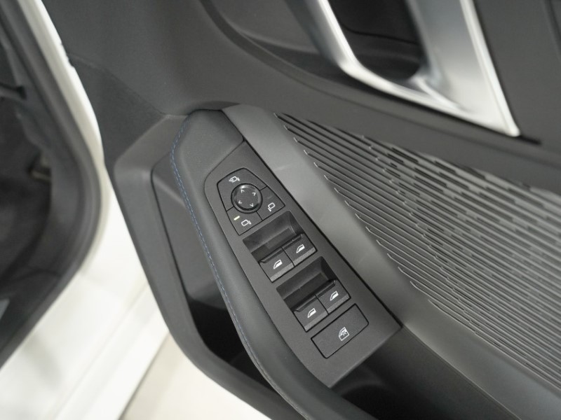 2025 (75) BMW 2 SERIES 220 M Sport 4dr Step Auto 5444242
