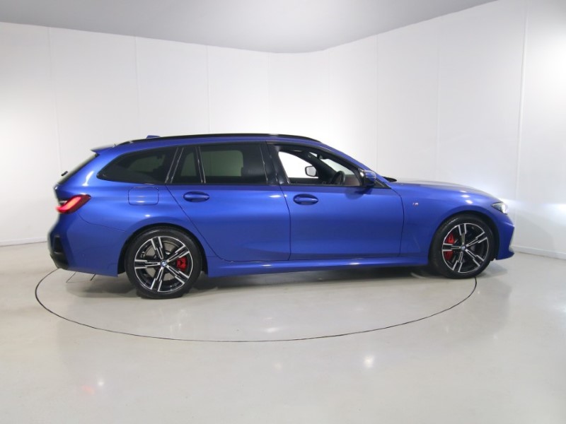 2025 (25) BMW 3 SERIES 320i M Sport 5dr Step Auto 5440542