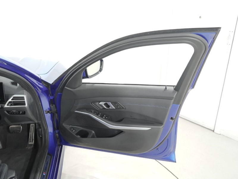 2025 (25) BMW 3 SERIES 320i M Sport 5dr Step Auto 5440508