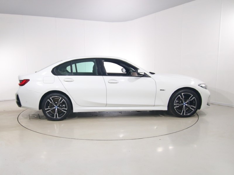 2023 (73) BMW 3 SERIES 330e M Sport 4dr Step Auto 5431683