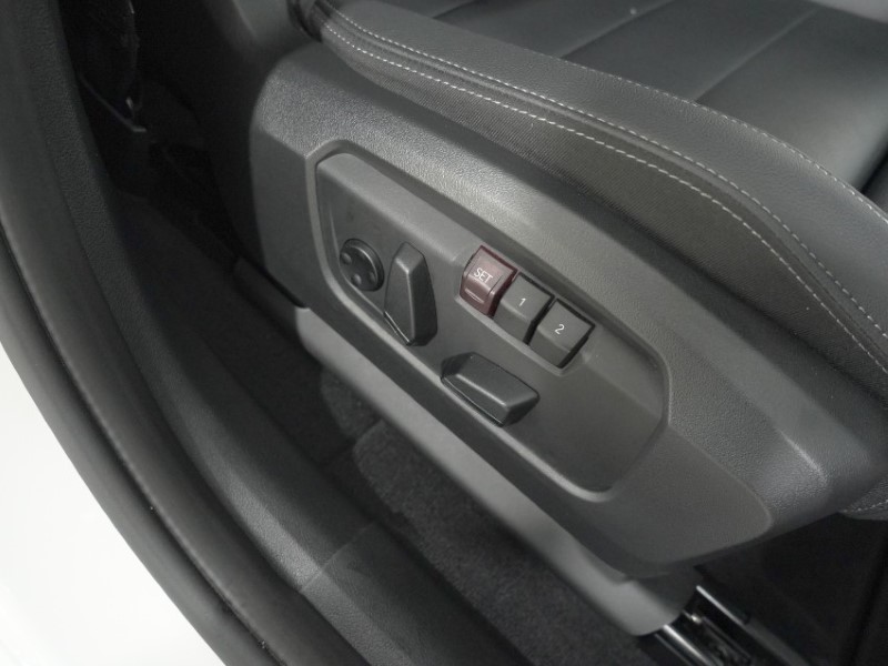 2024 (74) BMW iX2 230kW xDrive30 M Sport 65kWh 5dr Auto 5447220