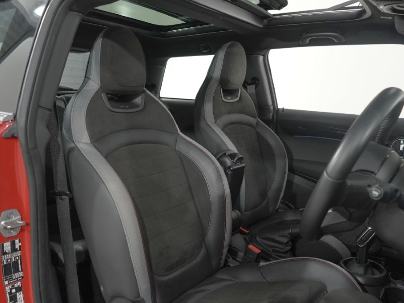 2023 (73) MINI HATCHBACK 1.5 Cooper Sport 3dr Auto 5444348