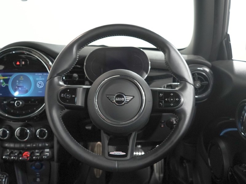 2023 (73) MINI HATCHBACK 1.5 Cooper Sport 3dr Auto 5444361