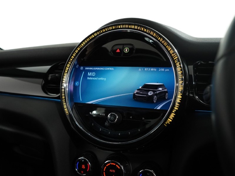 2023 (73) MINI HATCHBACK 1.5 Cooper Sport 3dr Auto 5444380