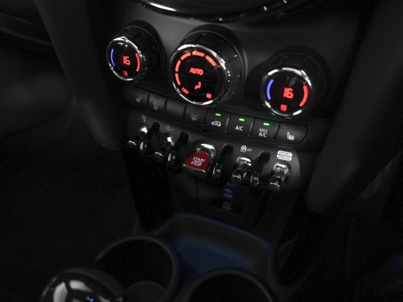 2023 (73) MINI HATCHBACK 1.5 Cooper Sport 3dr Auto 5444368