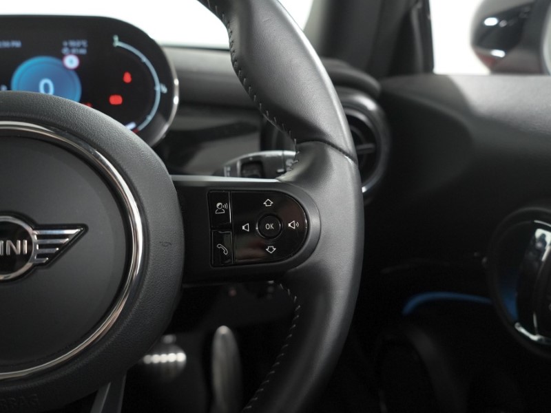 2023 (73) MINI HATCHBACK 1.5 Cooper Sport 3dr Auto 5444378