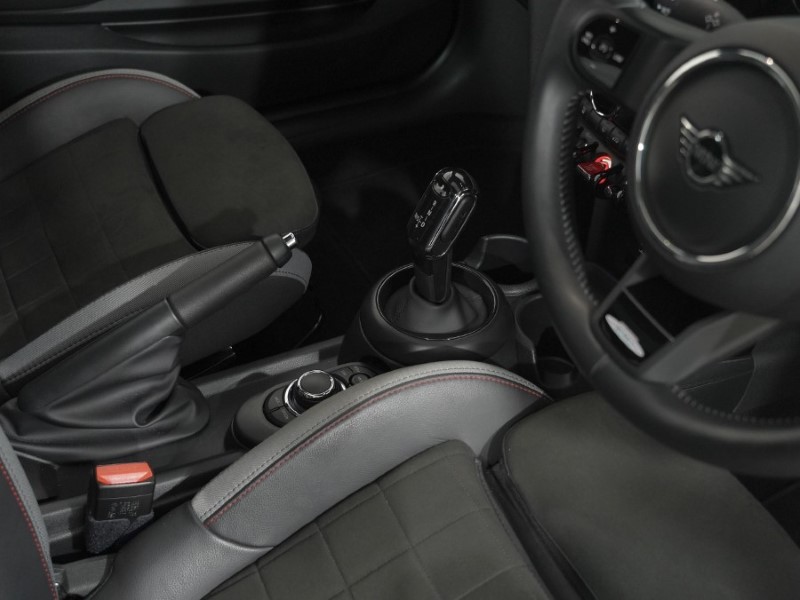 2023 (73) MINI HATCHBACK 1.5 Cooper Sport 3dr Auto 5444344