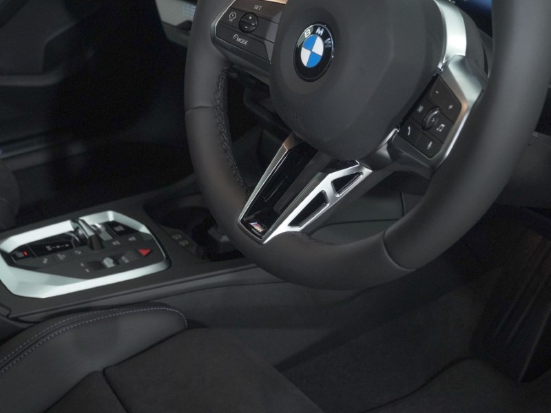 2025 (75) BMW 2 SERIES 220 M Sport 4dr Step Auto 5447673