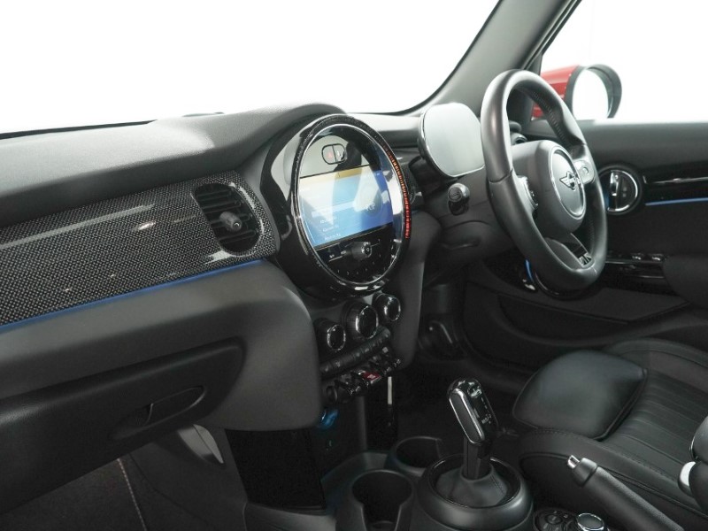 2024 (24) MINI HATCHBACK 1.5 Cooper Exclusive Premium 5dr Auto 5483065