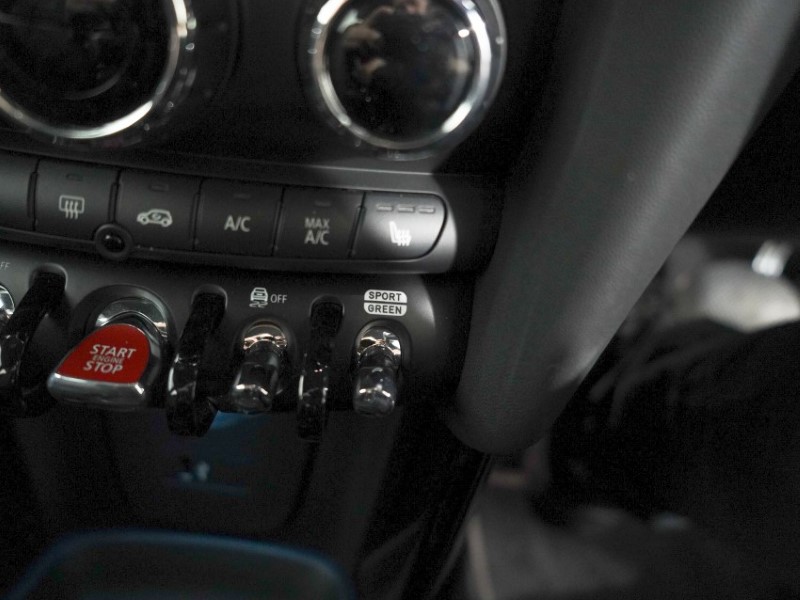 2024 (24) MINI HATCHBACK 1.5 Cooper Exclusive Premium 5dr Auto 5483095