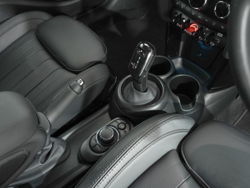 2024 (24) MINI HATCHBACK 1.5 Cooper Exclusive Premium 5dr Auto 5483086