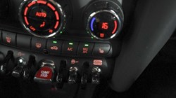 2024 (24) MINI HATCHBACK 1.5 Cooper Exclusive Premium 5dr Auto 5483106