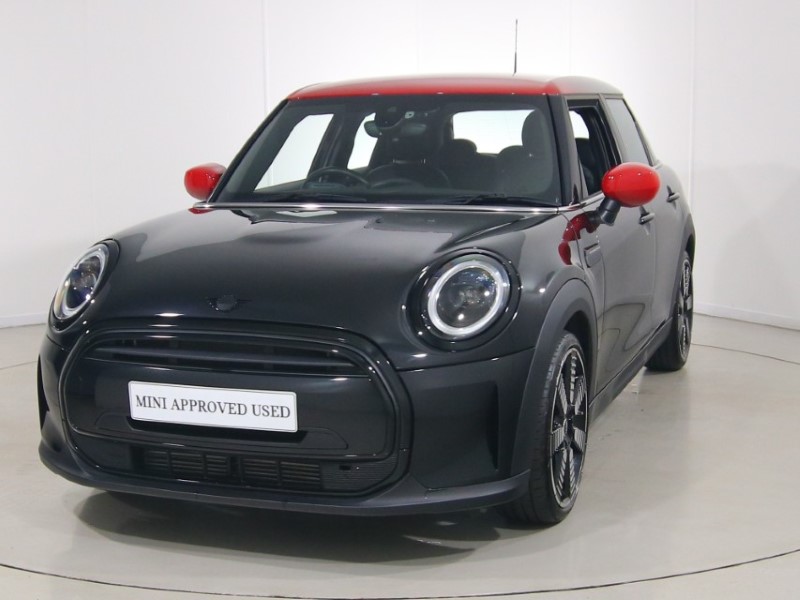 2024 (24) MINI HATCHBACK 1.5 Cooper Exclusive Premium 5dr Auto 5483114