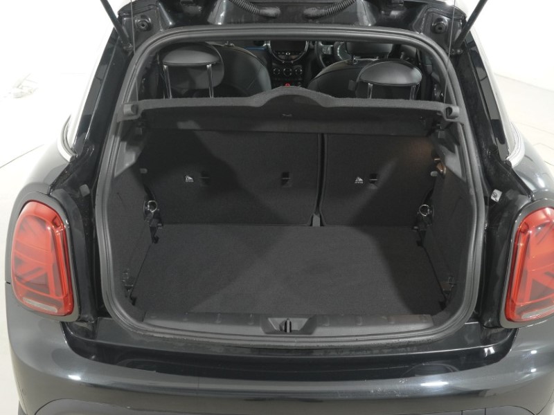 2024 (24) MINI HATCHBACK 1.5 Cooper Exclusive Premium 5dr Auto 5483063