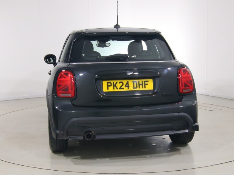 2024 (24) MINI HATCHBACK 1.5 Cooper Exclusive Premium 5dr Auto 5483117
