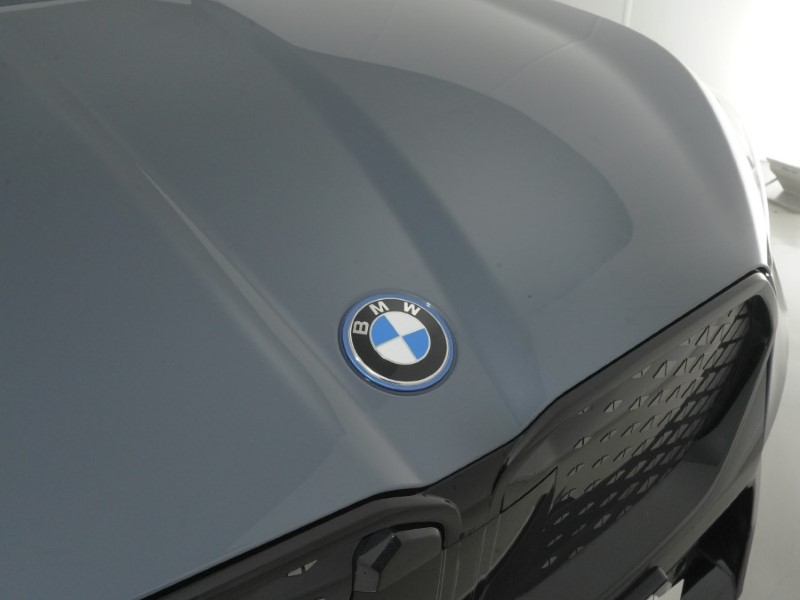 2025 (25) BMW iX2 150kW eDrive20 M Sport 65kWh 5dr Auto 5488166