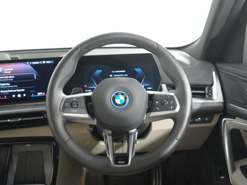 2025 (25) BMW iX2 150kW eDrive20 M Sport 65kWh 5dr Auto 5488161