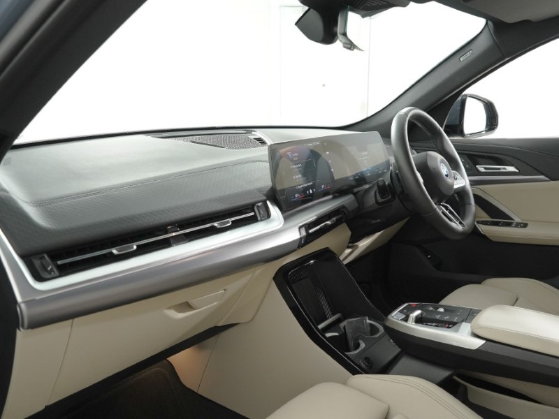 2025 (25) BMW iX2 150kW eDrive20 M Sport 65kWh 5dr Auto 5488156