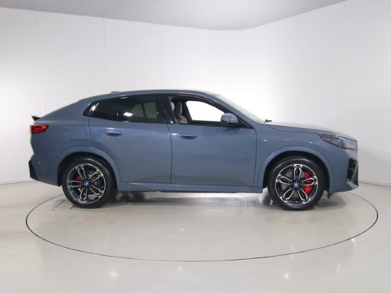 2025 (25) BMW iX2 150kW eDrive20 M Sport 65kWh 5dr Auto 5488197