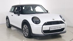 2025 (75) MINI COOPER 1.5 C Classic 3dr Auto 5471056