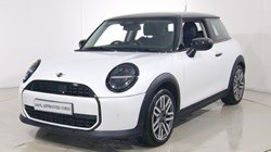 2025 (75) MINI COOPER 1.5 C Classic 3dr Auto 5471058