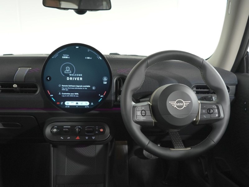 2025 (75) MINI COOPER 1.5 C Classic 3dr Auto 5471021