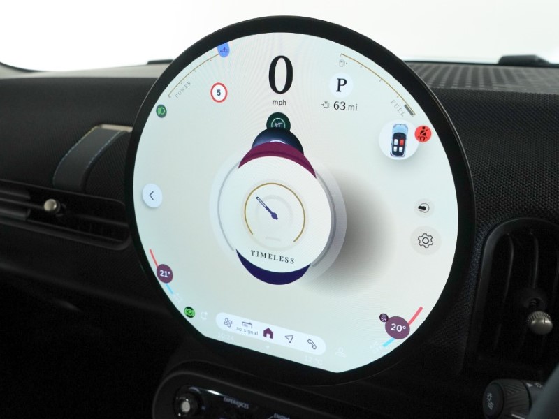 2025 (75) MINI COOPER 1.5 C Classic 3dr Auto 5471052