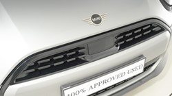 2025 (75) MINI COOPER 1.5 C Classic 3dr Auto 5474186